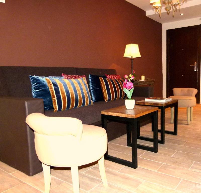 Alda Muralla De Apartamento Toledo